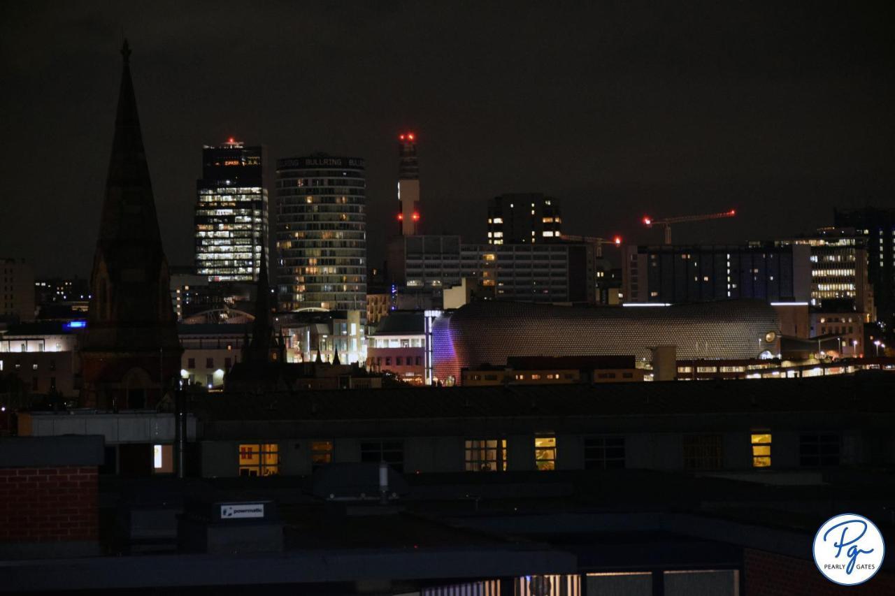Penthouse - Amazing City Skyline Views - Balcony - Free Extra 2 Hours - Free Parking - Utilita Arena - Bullring Shopping - New St Station- Super King Size Bed Birmingham Buitenkant foto