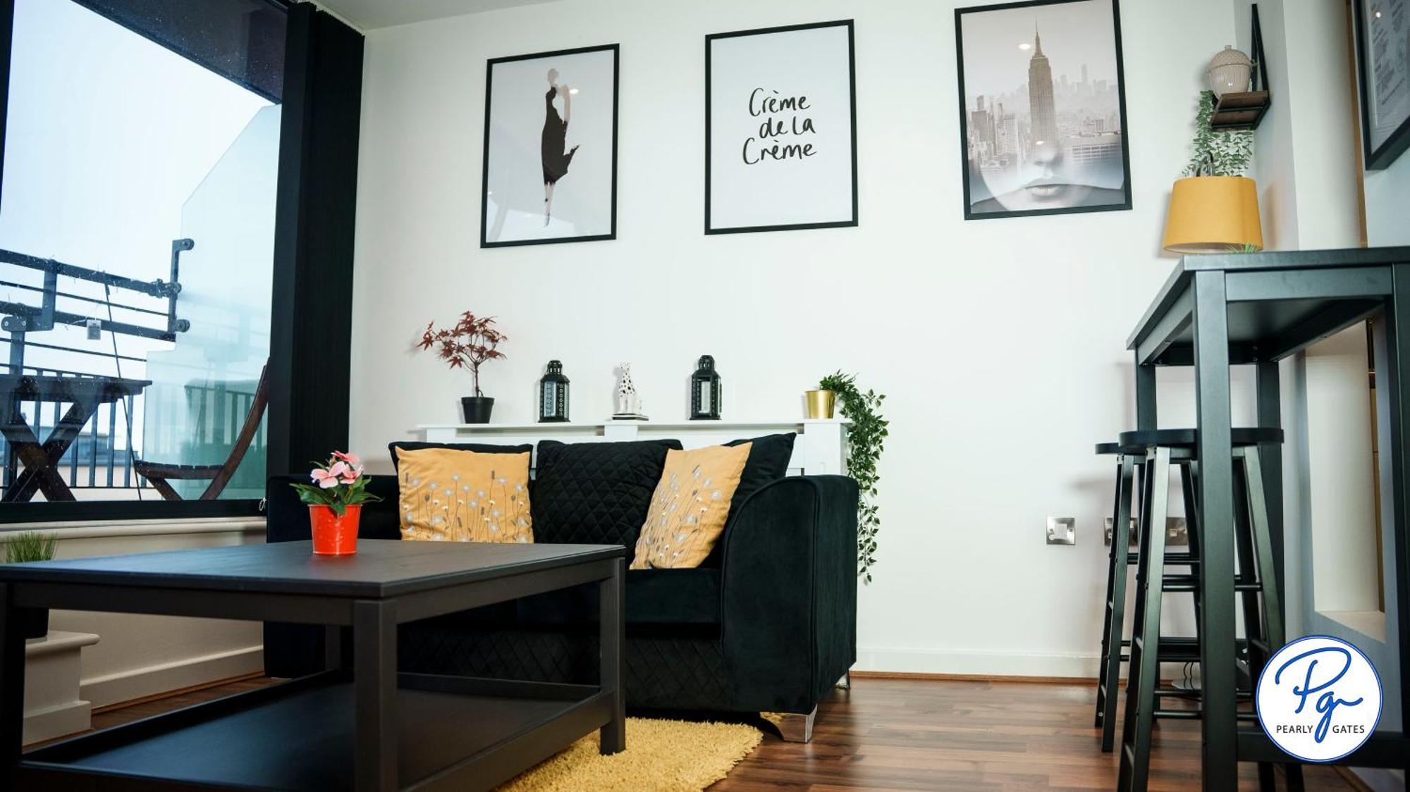 Penthouse - Amazing City Skyline Views - Balcony - Free Extra 2 Hours - Free Parking - Utilita Arena - Bullring Shopping - New St Station- Super King Size Bed Birmingham Buitenkant foto