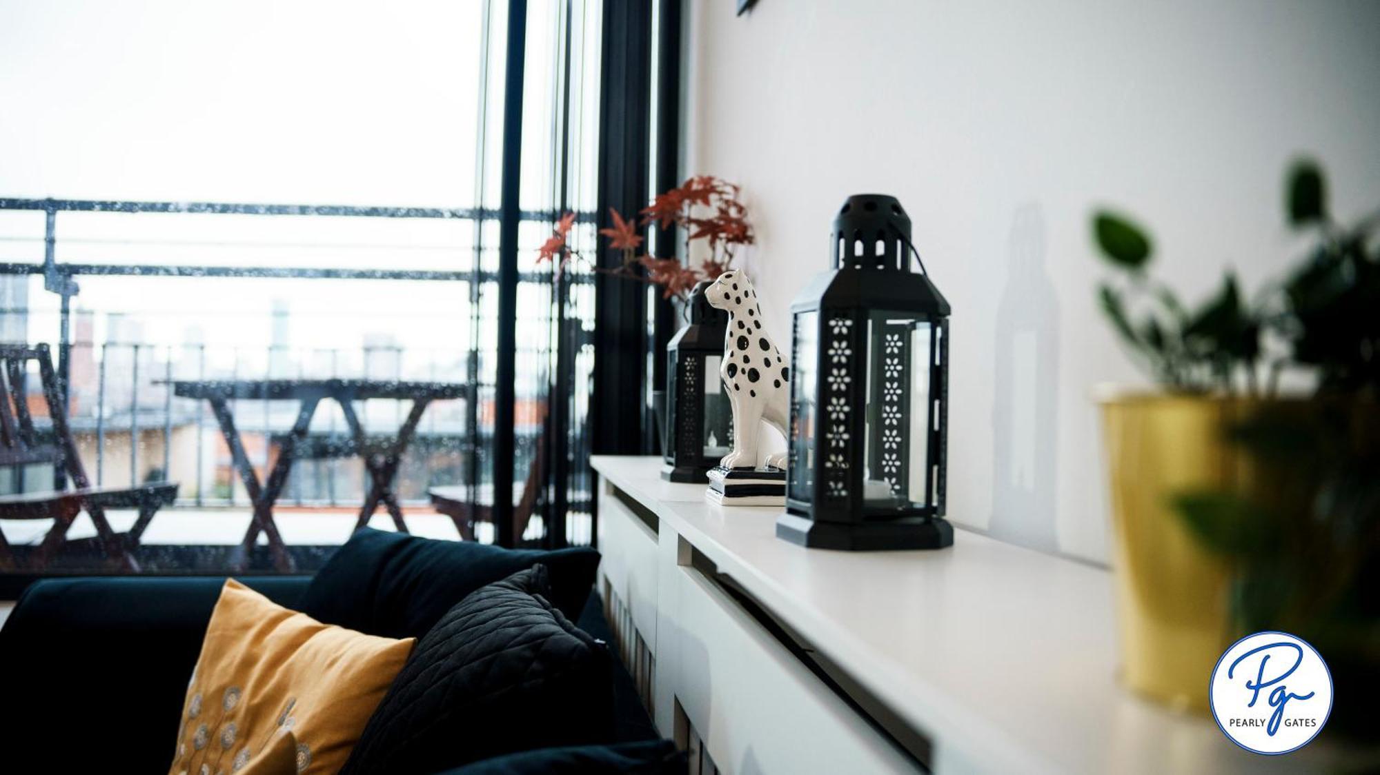 Penthouse - Amazing City Skyline Views - Balcony - Free Extra 2 Hours - Free Parking - Utilita Arena - Bullring Shopping - New St Station- Super King Size Bed Birmingham Buitenkant foto