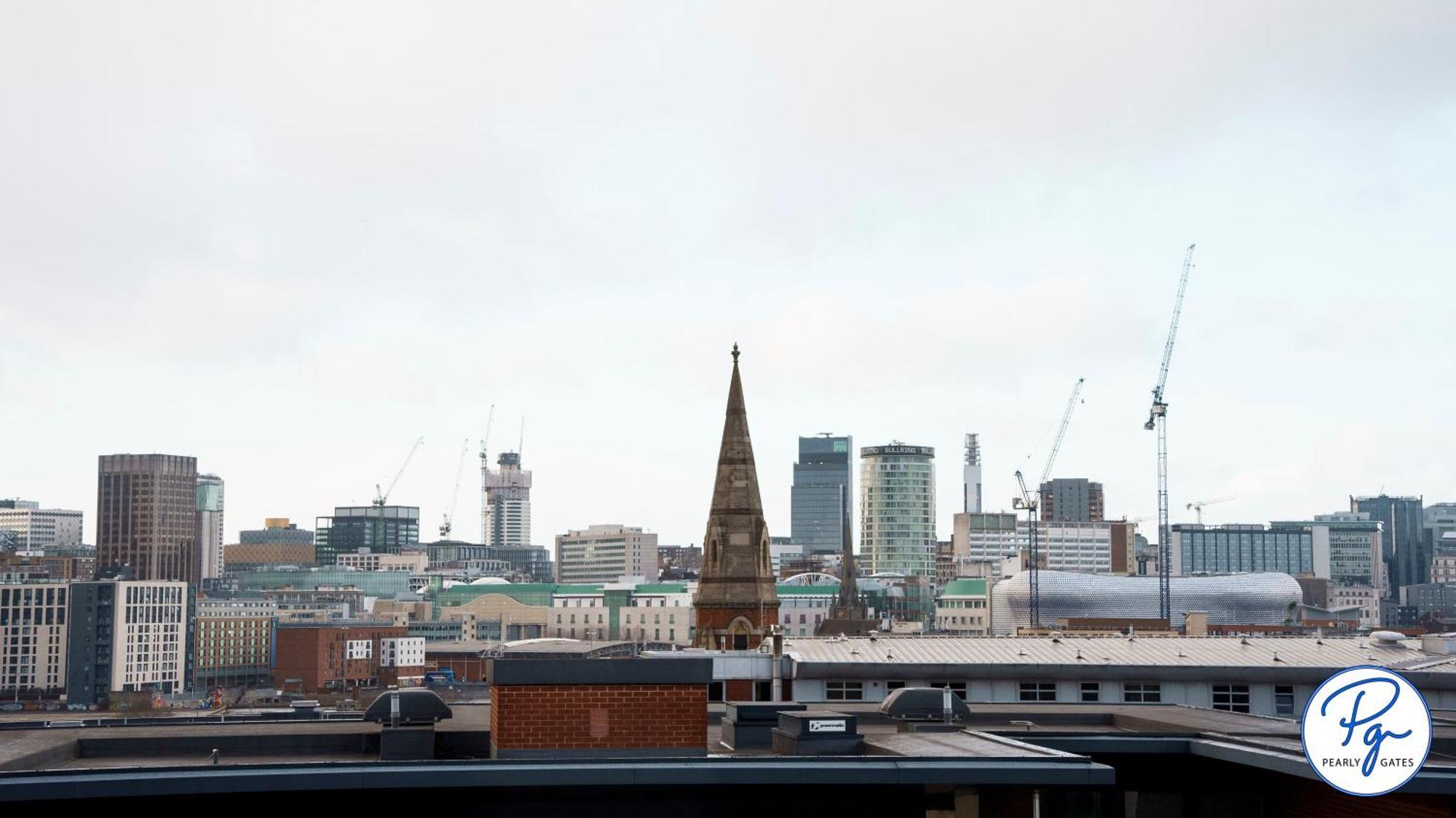 Penthouse - Amazing City Skyline Views - Balcony - Free Extra 2 Hours - Free Parking - Utilita Arena - Bullring Shopping - New St Station- Super King Size Bed Birmingham Buitenkant foto